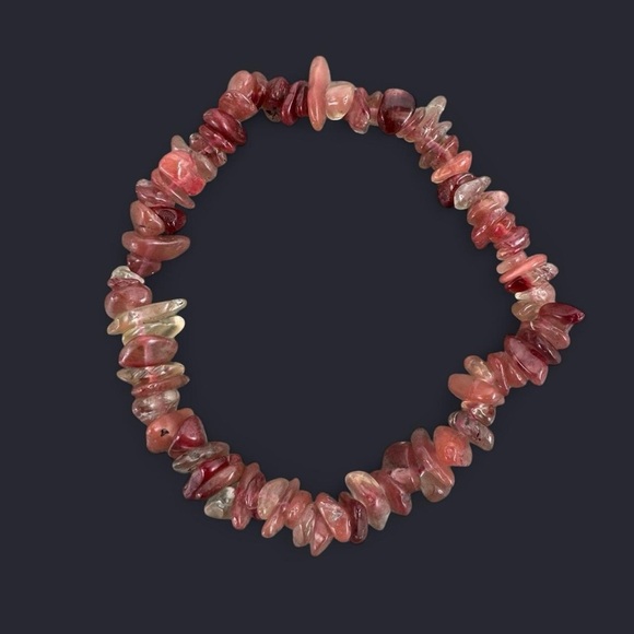 Strawberry Quartz Crystal Bead Bracelet - Picture 1 of 4